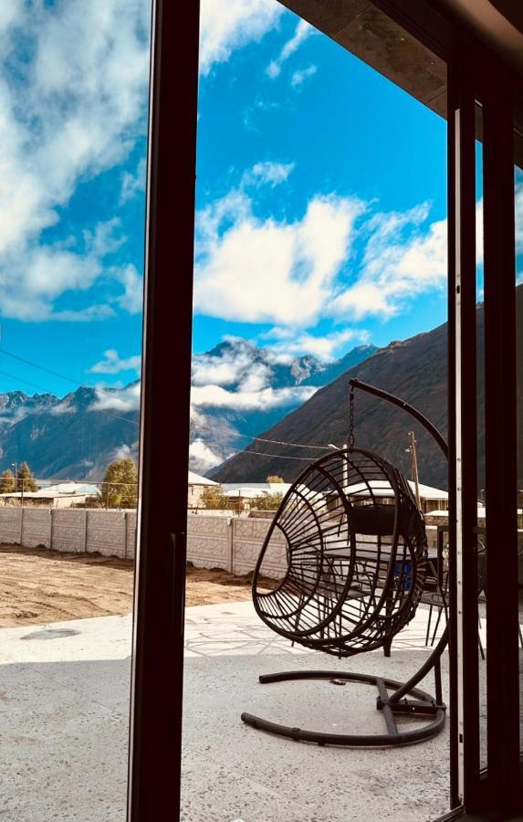 Alpine Escape Kazbegi Villa Eksteriør bilde