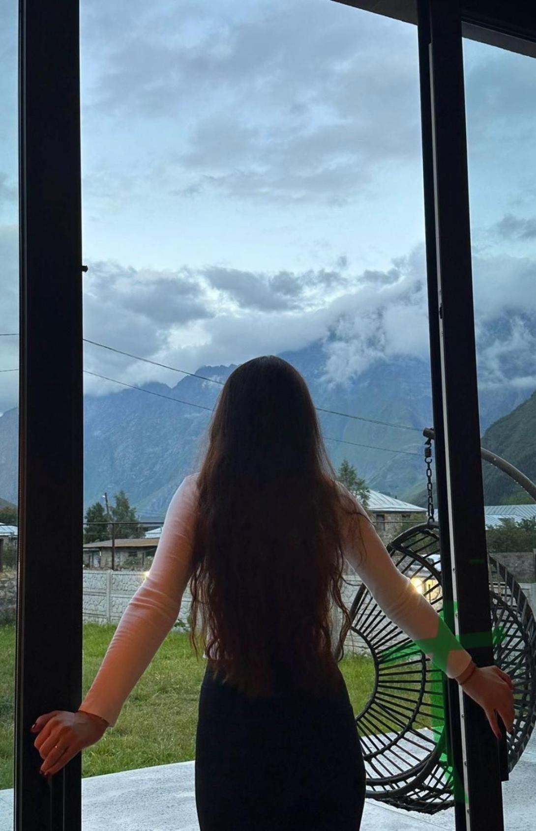 Alpine Escape Kazbegi Villa Eksteriør bilde